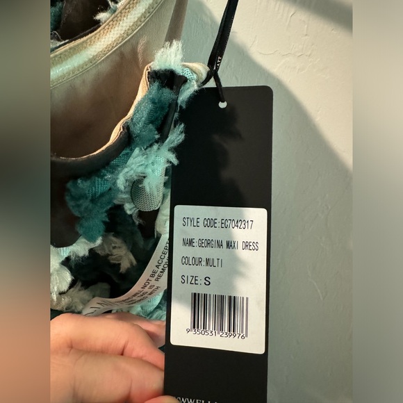 Georgina Maxi Dress in Multi - Picture 6 of 10